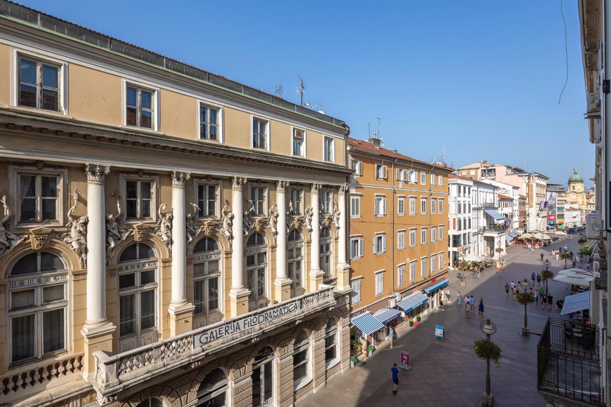 Upper Premium Apartments Rijeka Buitenkant foto